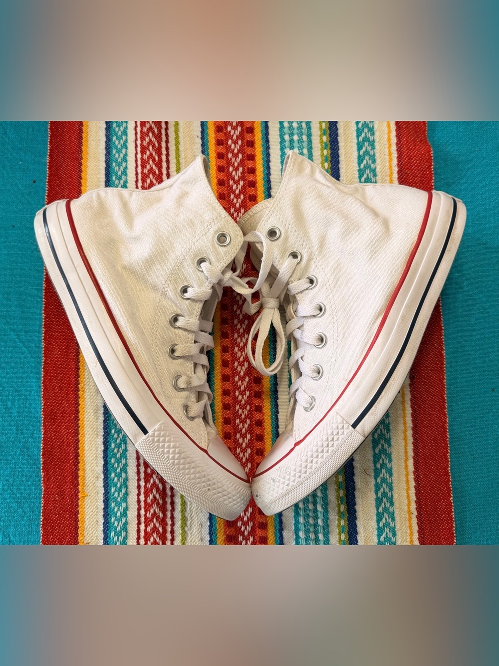 Unisex (6M/8W) White Converse with no box
